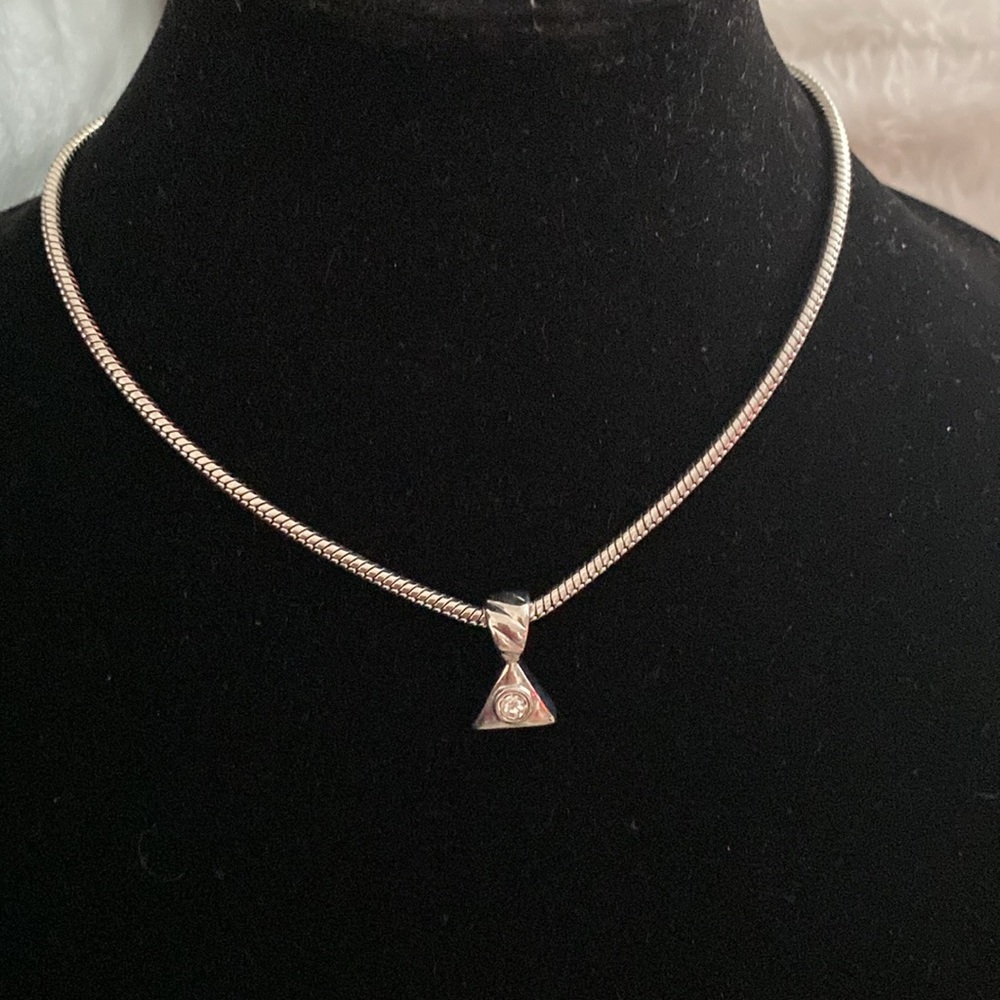 Silver tone necklace...